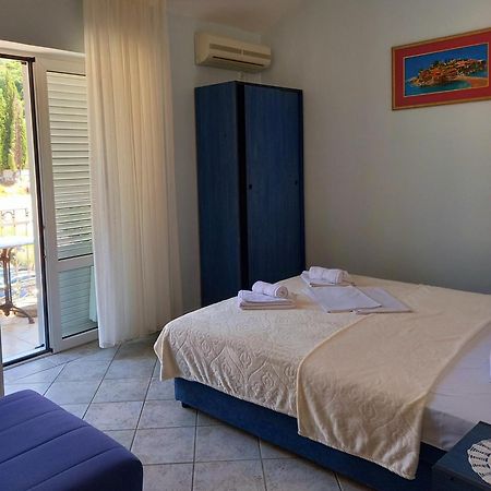 Apartments Mitrovici Milocer Sveti Stefan Esterno foto
