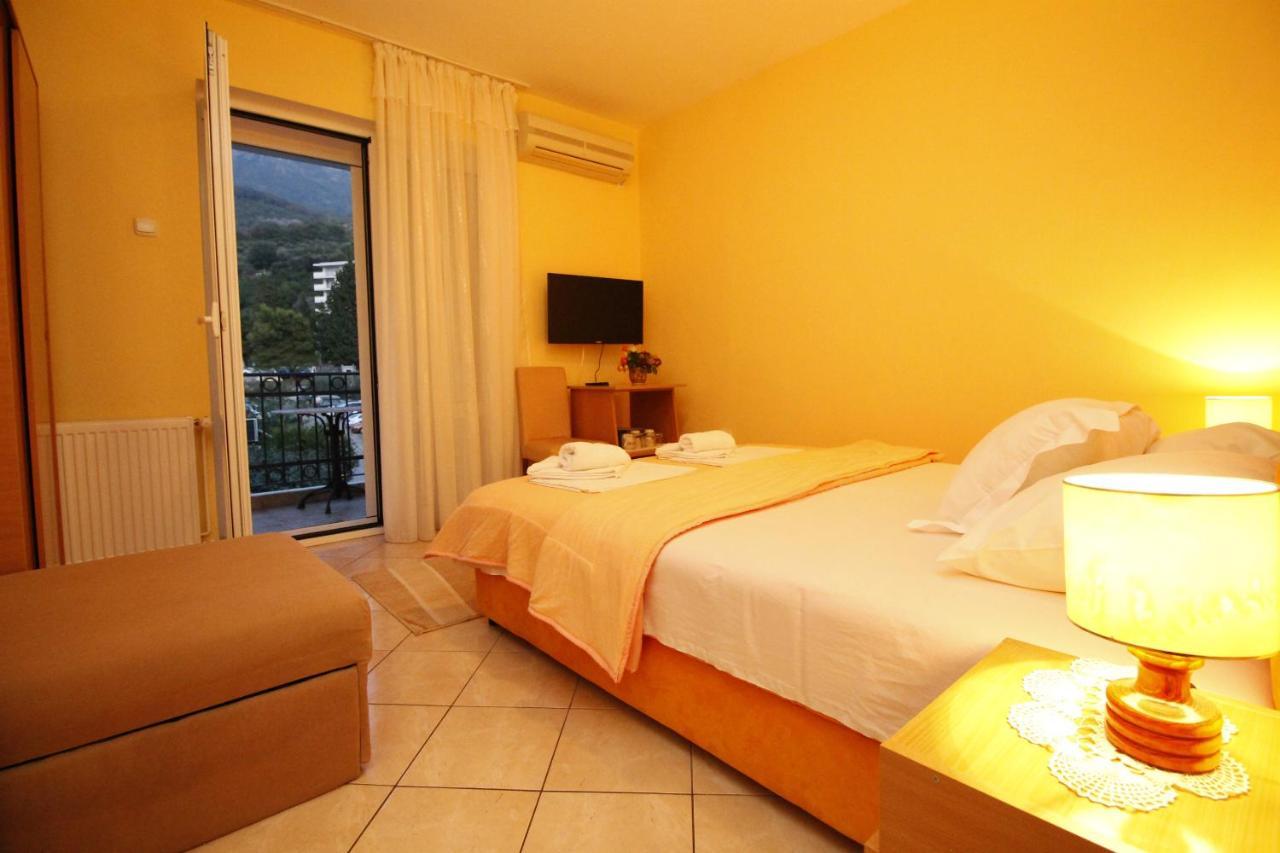 Apartments Mitrovici Milocer Sveti Stefan Esterno foto