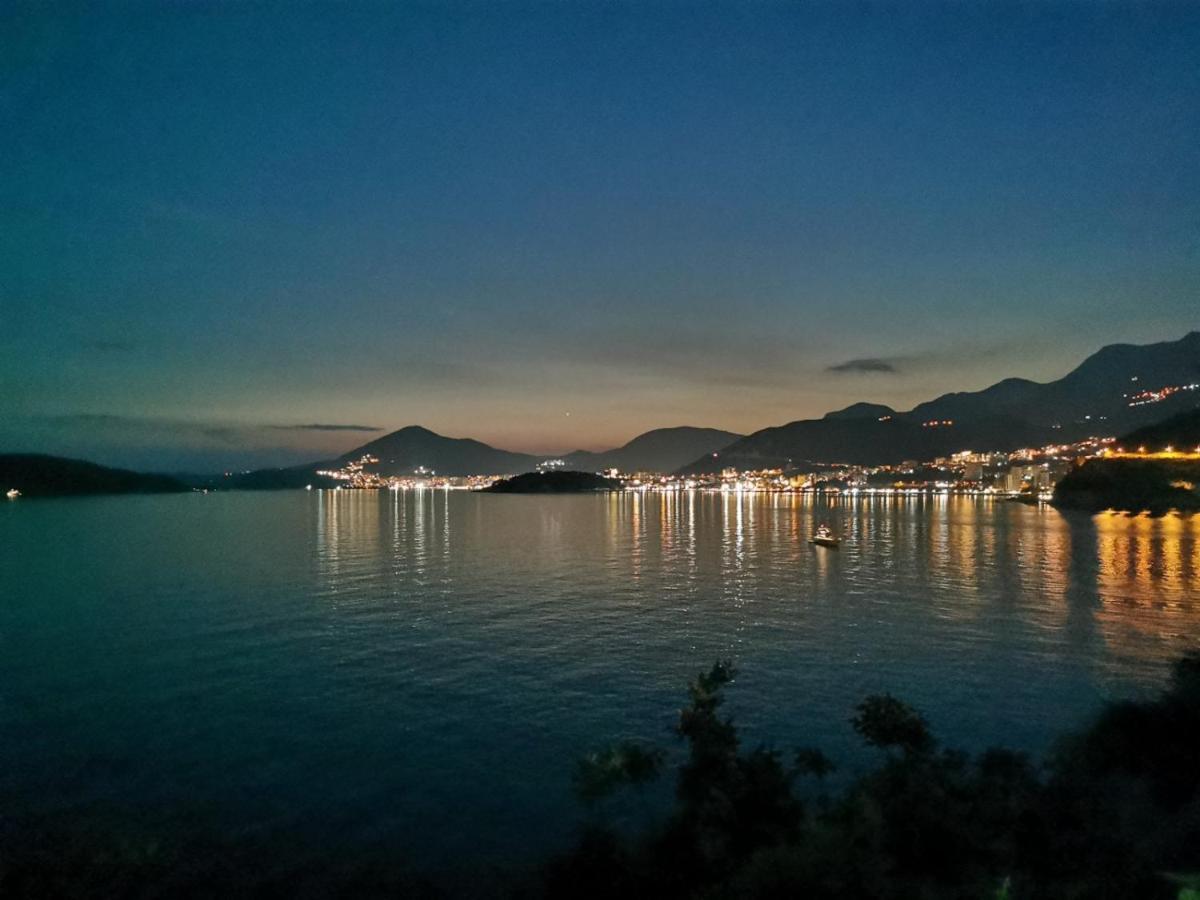Apartments Mitrovici Milocer Sveti Stefan Esterno foto