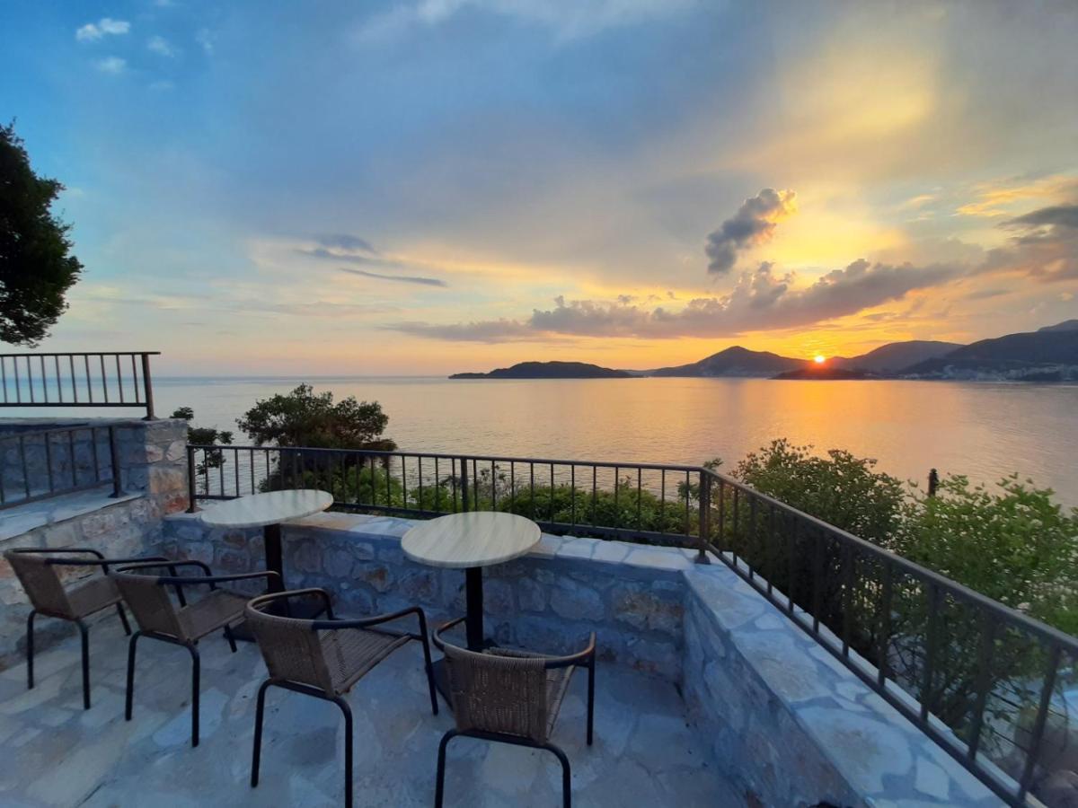 Apartments Mitrovici Milocer Sveti Stefan Esterno foto