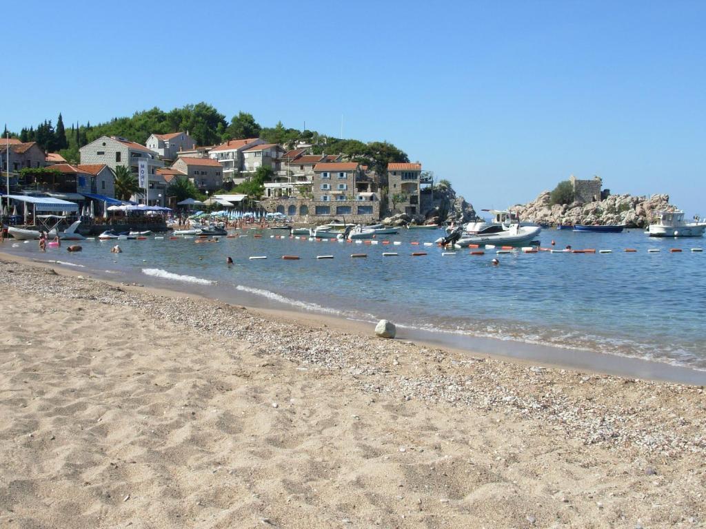 Apartments Mitrovici Milocer Sveti Stefan Esterno foto