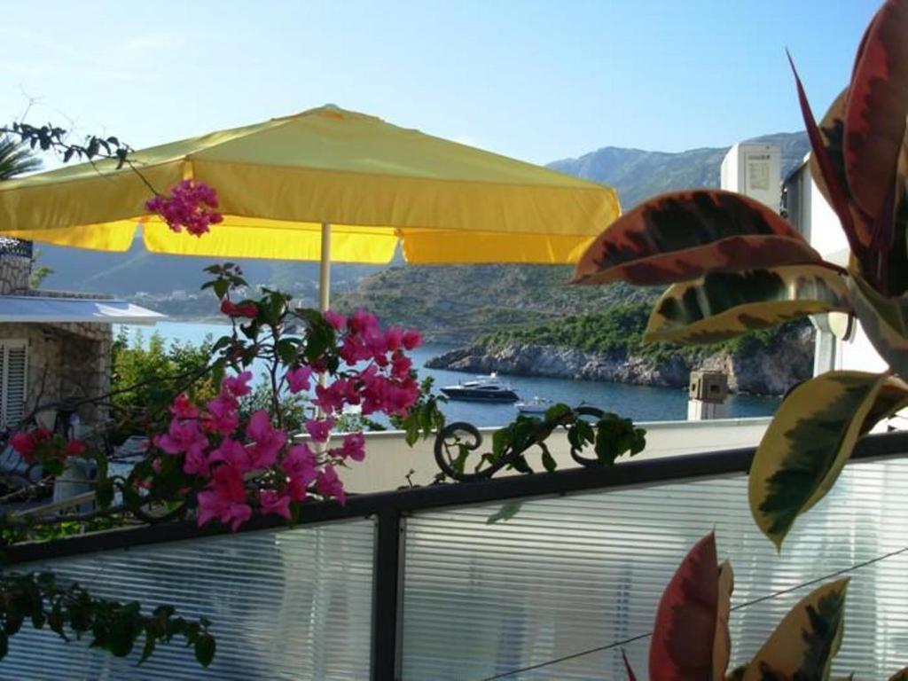 Apartments Mitrovici Milocer Sveti Stefan Esterno foto
